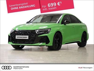 Gruen Neu 2025 Audi RS3 Performance Limousine | 77.950 €