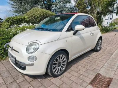 Begagnad Fiat 500 Lounge 95 HK (69 kW) 2011 Halvkombi