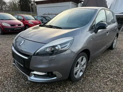 Gebraucht Renault Scenic E-Tech Bose Edition 110 PS (80 kW) 2012 Grau Limousine