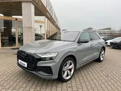 Gebraucht Audi SQ8 Competition 507 PS (372 kW) 2023 Grau SUV