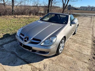 Gebraucht Mercedes SLK280 231 PS (169 kW) 2006 Silber Cabrio