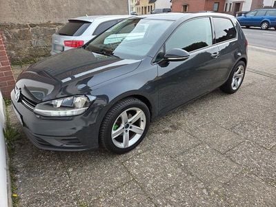 Second-hand VW Golf VII Sound 86 CP (63 kW) 2018 Berlinǎ