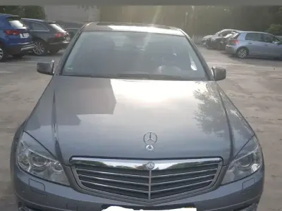 Gebraucht Mercedes C250 204 PS (150 kW) 2010 Grau Limousine