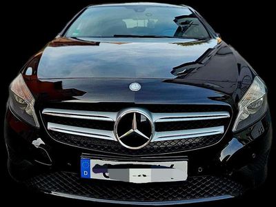 Schwarz Gebraucht 2013 Mercedes A180 Edition Limousine | 11.000 €