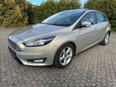 Gebraucht Ford Focus Titanium 125 PS (91 kW) 2016 Silber Limousine