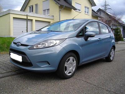 Gebraucht Ford Fiesta 82 PS (60 kW) 2010 Blau Kleinwagen