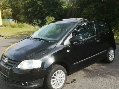 Gebraucht VW Fox 54 PS (39 kW) 2006 Schwarz Kleinwagen