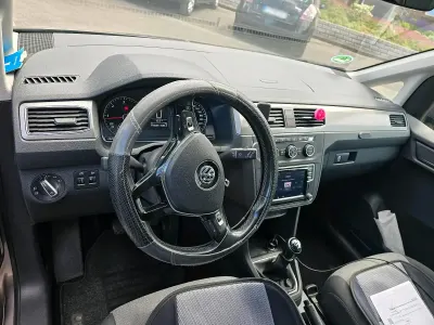 Usata VW Caddy 150 CV (110 kW) 2016 Grigio Monovolume