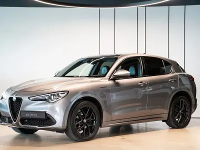 Gebraucht Alfa Romeo Stelvio Veloce 209 PS (153 kW) 2021 Grau SUV