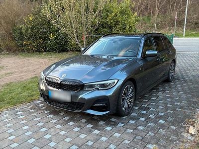 Gebraucht BMW 330 M Sport 265 PS (194 kW) 2020 Grau Kombi