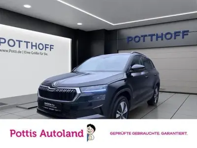 Używany Skoda Karoq Ambition 150 KM (110 kW) 2022 Czarny SUV