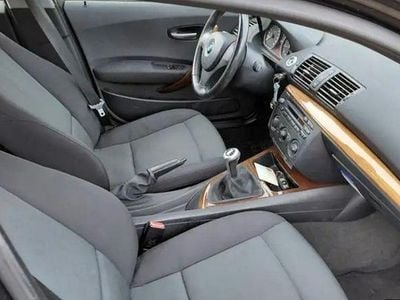Gebraucht BMW 116 116 PS (85 kW) 2006 Schwarz Kleinwagen