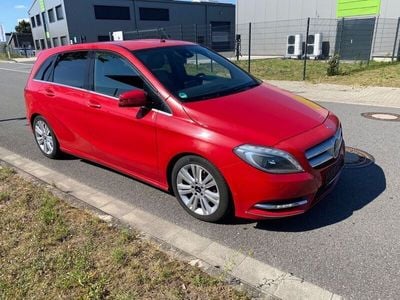 Mercedes B200