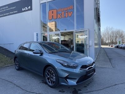 Neu Kia Ceed 140 PS (102 kW) 2025 Grau Kleinwagen