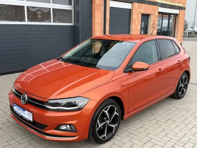 Gebraucht VW Polo Highline 95 PS (69 kW) 2017 Orange Limousine