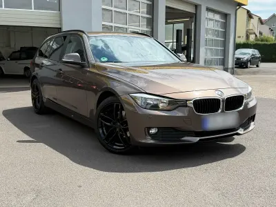 Gebraucht BMW 318 143 PS (105 kW) 2014 Braun Kombi