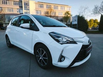 Brugt Toyota Yaris Team 111 HK (81 kW) 2018 Hvid Sedan
