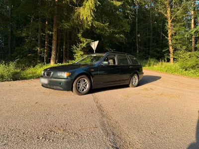 Gebraucht BMW 318 Basis 116 PS (85 kW) 2003 Grün Kombi