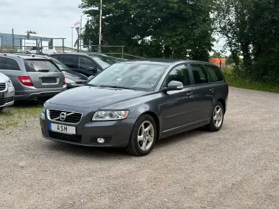 Gebraucht Volvo V50 114 PS (83 kW) 2011 Grau Kombi