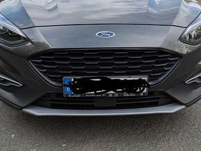 Usado Ford Focus Active 150 HP (110 kW) 2020 Cinzento Carrinha