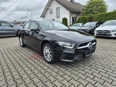 Gebraucht Mercedes A250 218 PS (160 kW) 2022 Nachtschwarz Limousine