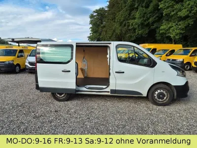 Gebraucht Renault Trafic Komfort 120 PS (88 kW) 2017 Weiß Van / Kleinbus