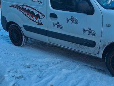 Weiß Gebraucht 2006 Renault Kangoo Authentique Limousine | 1.490 € (Etwas zu teuer)