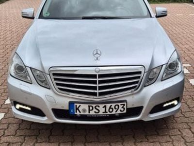 Mercedes E200