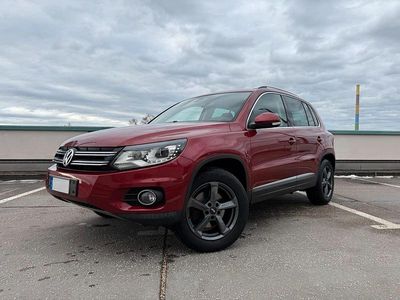 Rot Gebraucht 2012 VW Tiguan SUV | 10.990 € (Teuer)