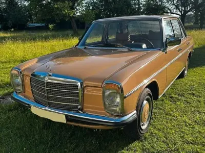 Gebraucht Mercedes W115 60 PS (44 kW) 1976 Beige Limousine