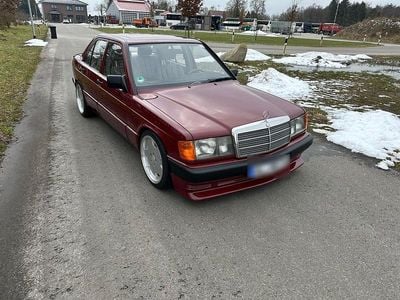 Gebraucht Mercedes 190 109 PS (80 kW) 1991 Rot Limousine
