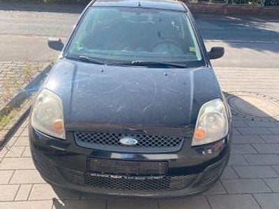 Blau Gebraucht 2006 Ford Fiesta Ambiente Limousine | 550 € (Superpreis)