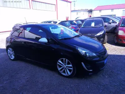 Gebraucht Opel Corsa OPC 150 PS (110 kW) 2011 Schwarz Kleinwagen