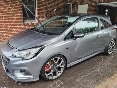 Gebraucht Opel Corsa S 150 PS (110 kW) 2018 Grau Kleinwagen