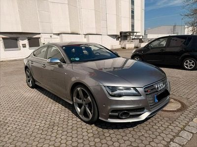 Usado Audi S7 Sportback 420 HP (308 kW) 2014 Cinzento Citadino