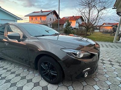 Gebraucht Mazda 3 Center-Line 150 PS (110 kW) 2015 Braun Kleinwagen