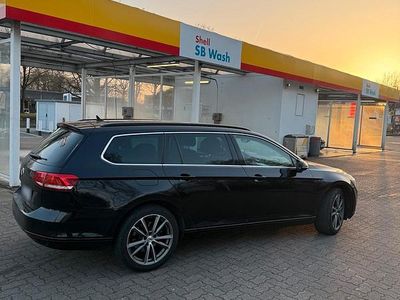 Gebraucht VW Passat Comfortline 150 PS (110 kW) 2016 Kombi