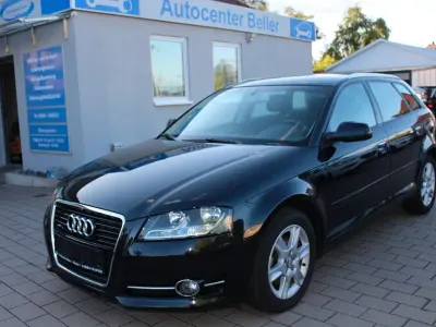 Gebraucht Audi A3 Ambiente 125 PS (91 kW) 2012 Schwarz Kleinwagen