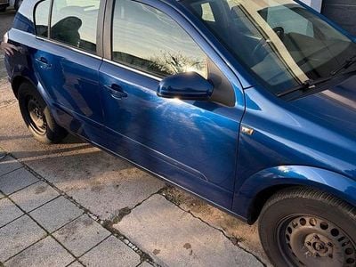 Gebraucht Opel Astra Innovation 125 PS (91 kW) 2006 Blau Kleinwagen