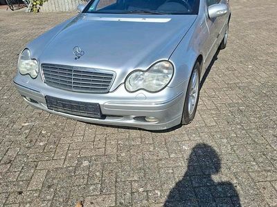 Mercedes C320