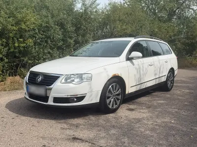 Gebraucht VW Passat 122 PS (89 kW) 2009 Weiß Kombi