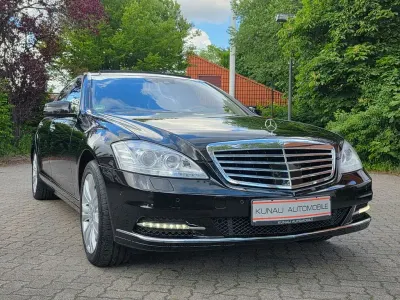 Gebraucht Mercedes S500 Night 387 PS (284 kW) 2009 Schwarz Limousine