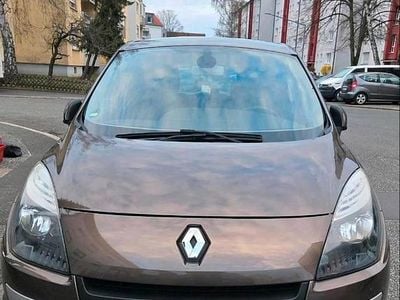 Gebraucht Renault Scénic III 140 PS (102 kW) 2010 Braun Van / Kleinbus
