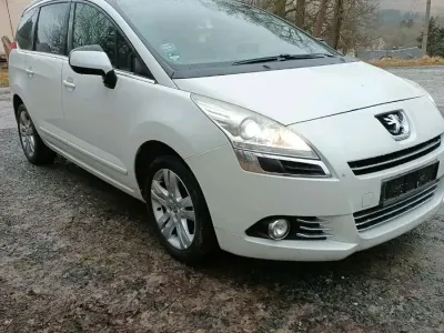 Gebraucht Peugeot 5008 150 PS (110 kW) 2010 Weiß Van / Kleinbus