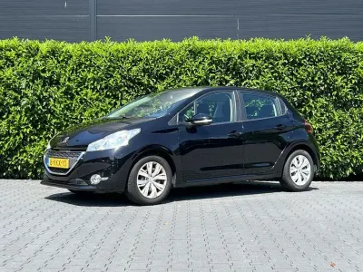 Gebraucht Peugeot 208 Envy 82 PS (60 kW) 2013 Schwarz Kleinwagen