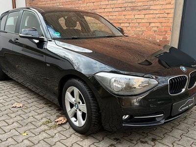 Gebraucht BMW 116 Sport Line 136 PS (100 kW) 2012 Schwarz Kleinwagen