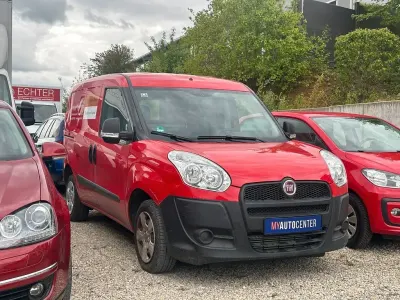 Gebraucht Fiat Doblò 90 PS (66 kW) 2012 Rosso speed/corsa Van / Kleinbus