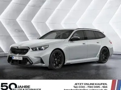 Nuova BMW M5 727 CV (534 kW) 2026 Grigio Station wagon