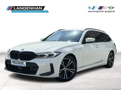Gebraucht BMW 320 M Sport 190 PS (139 kW) 2023 Weiß Limousine