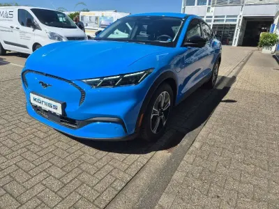 Neu Ford Mustang Mach-E Basis 197 kW (269 PS) 2025 Grabber blue metallic SUV